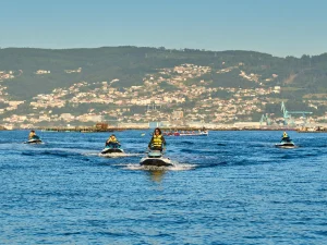 Ruta en Moto de Agua en la Ría de Vigo: "Julio Verne"